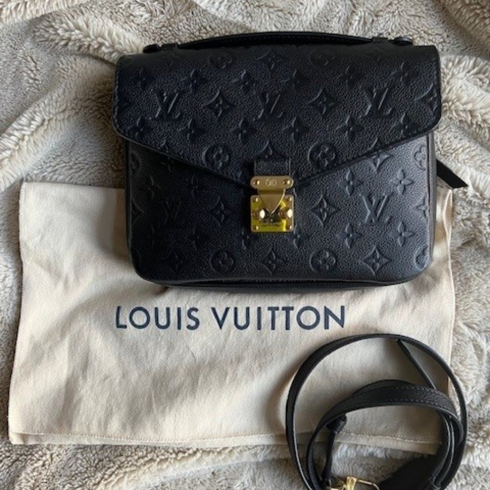 Louis Vuitton Empreinte Pochette Metis - Black